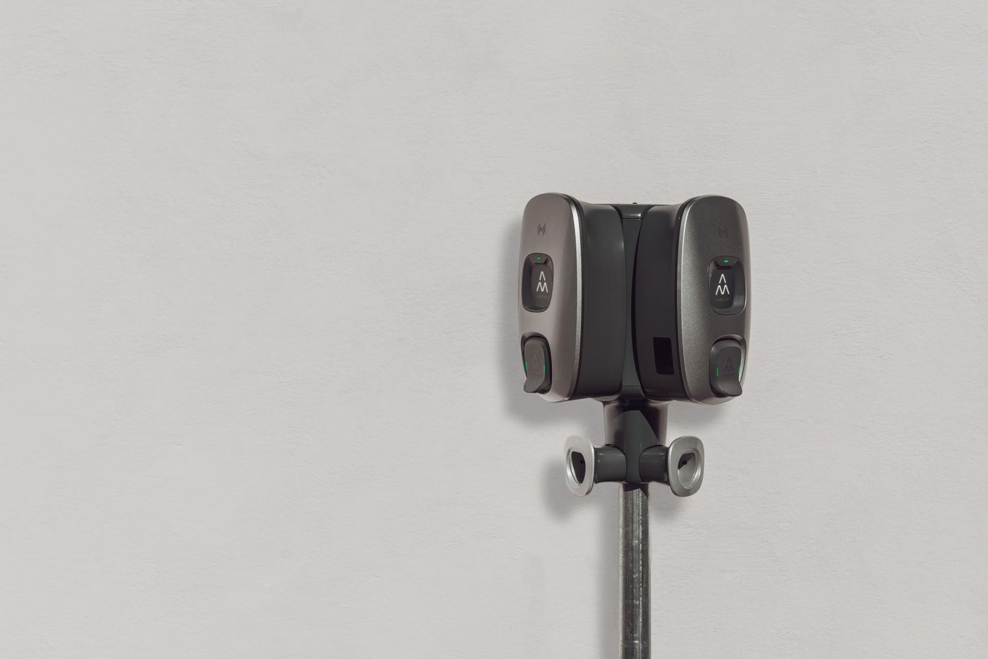 Charge Amps Dawn Double Pole Mount, 60 mm
