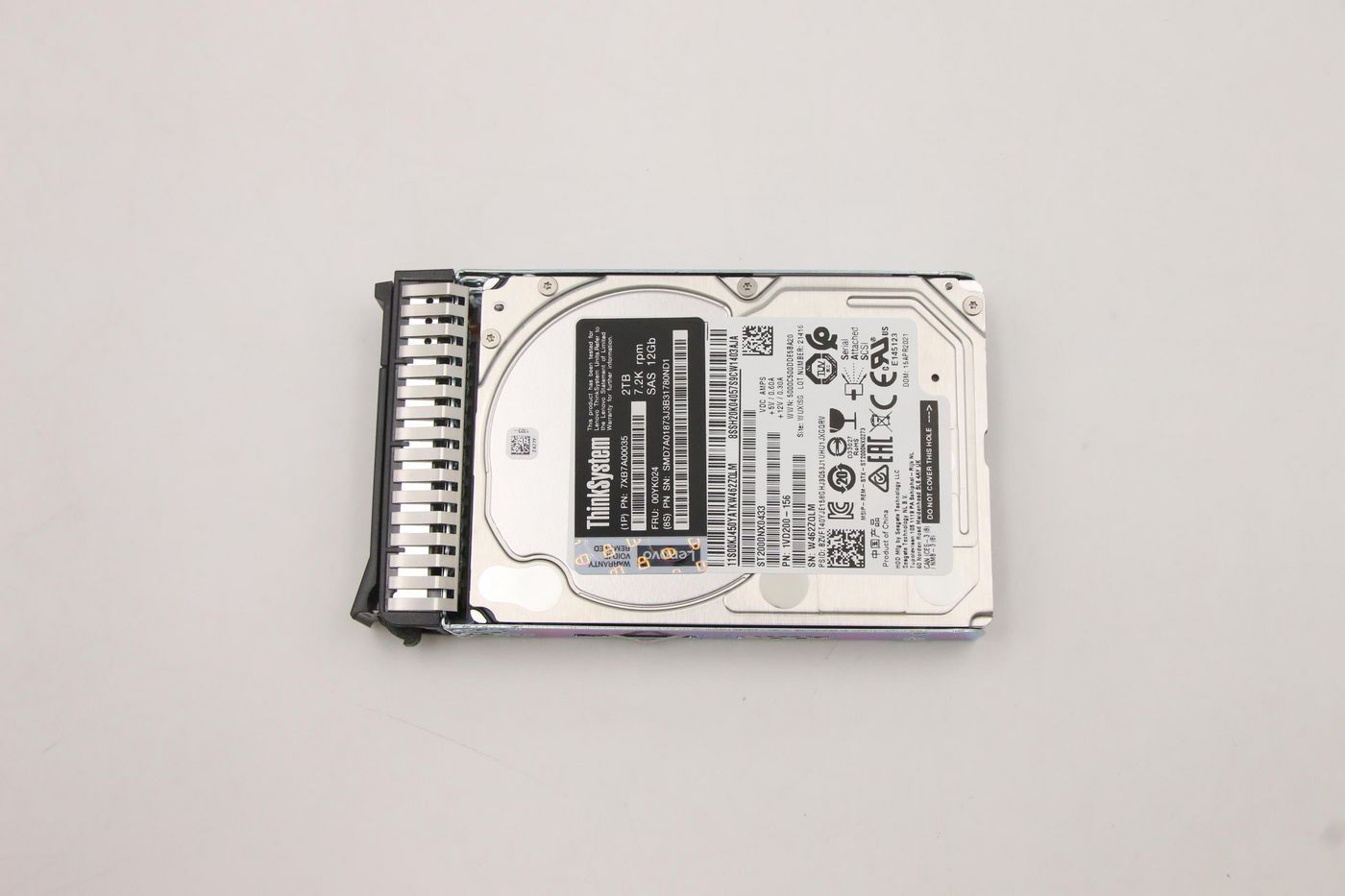 Lenovo 2TB 7.2K 12Gbpshot swap