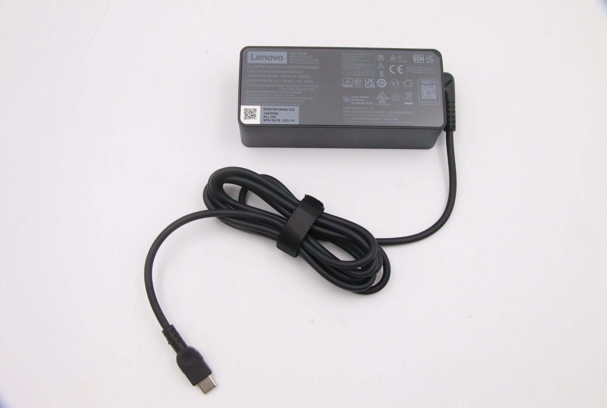 Lenovo 5A10W86253 power adapter/inverter Indoor 65 W Black