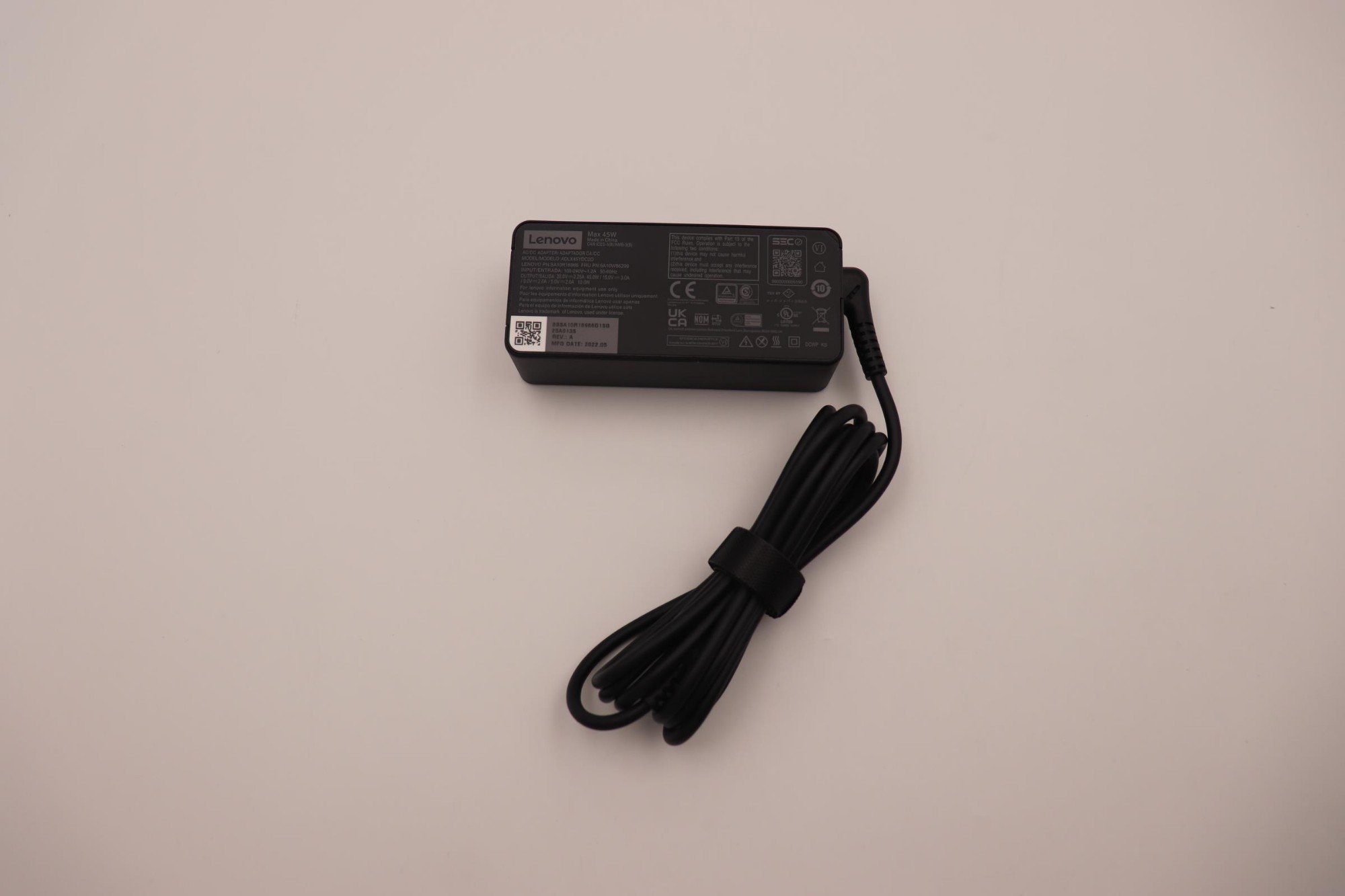 Lenovo 5A10W86299 power adapter/inverter Indoor 45 W Black