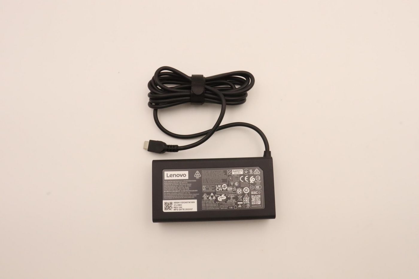 Lenovo AC Adapter USB-C 5V/9V/12V/15V/20V 100W includes power cable
