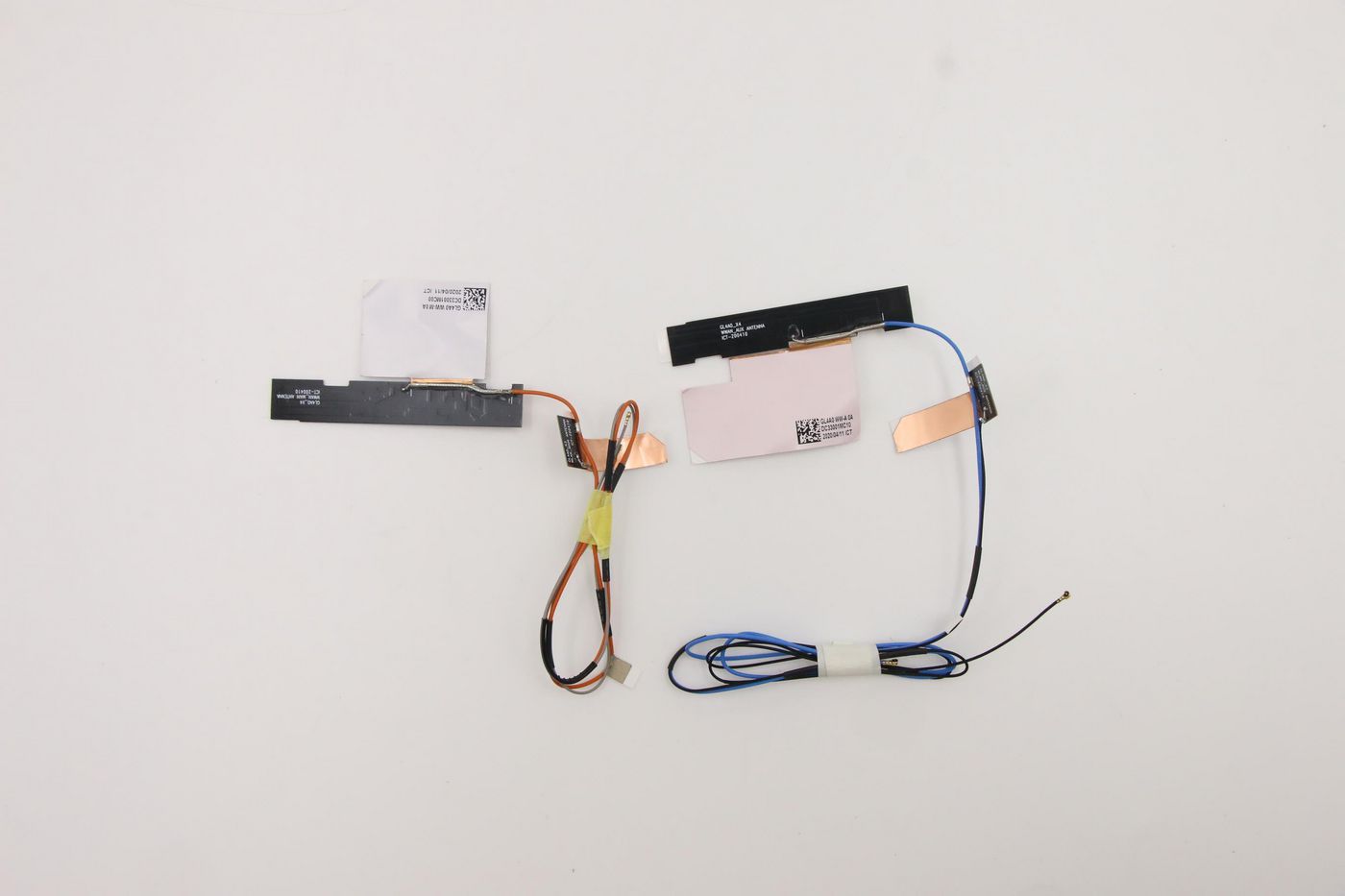 Lenovo WLAN+WWAN antenna assembly
