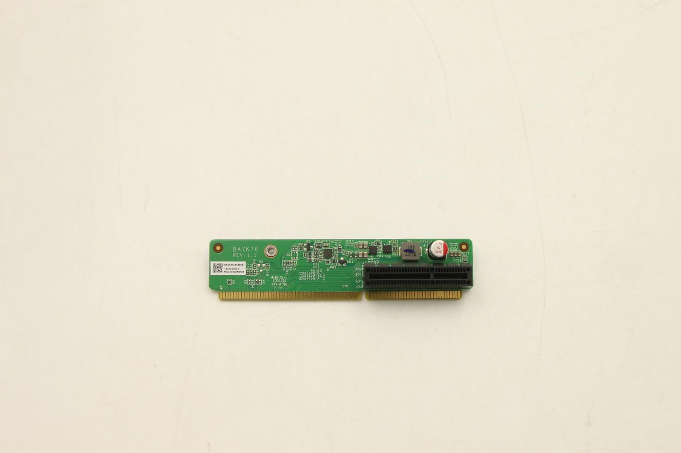 Lenovo PCIe x4 riser card for Lenovo