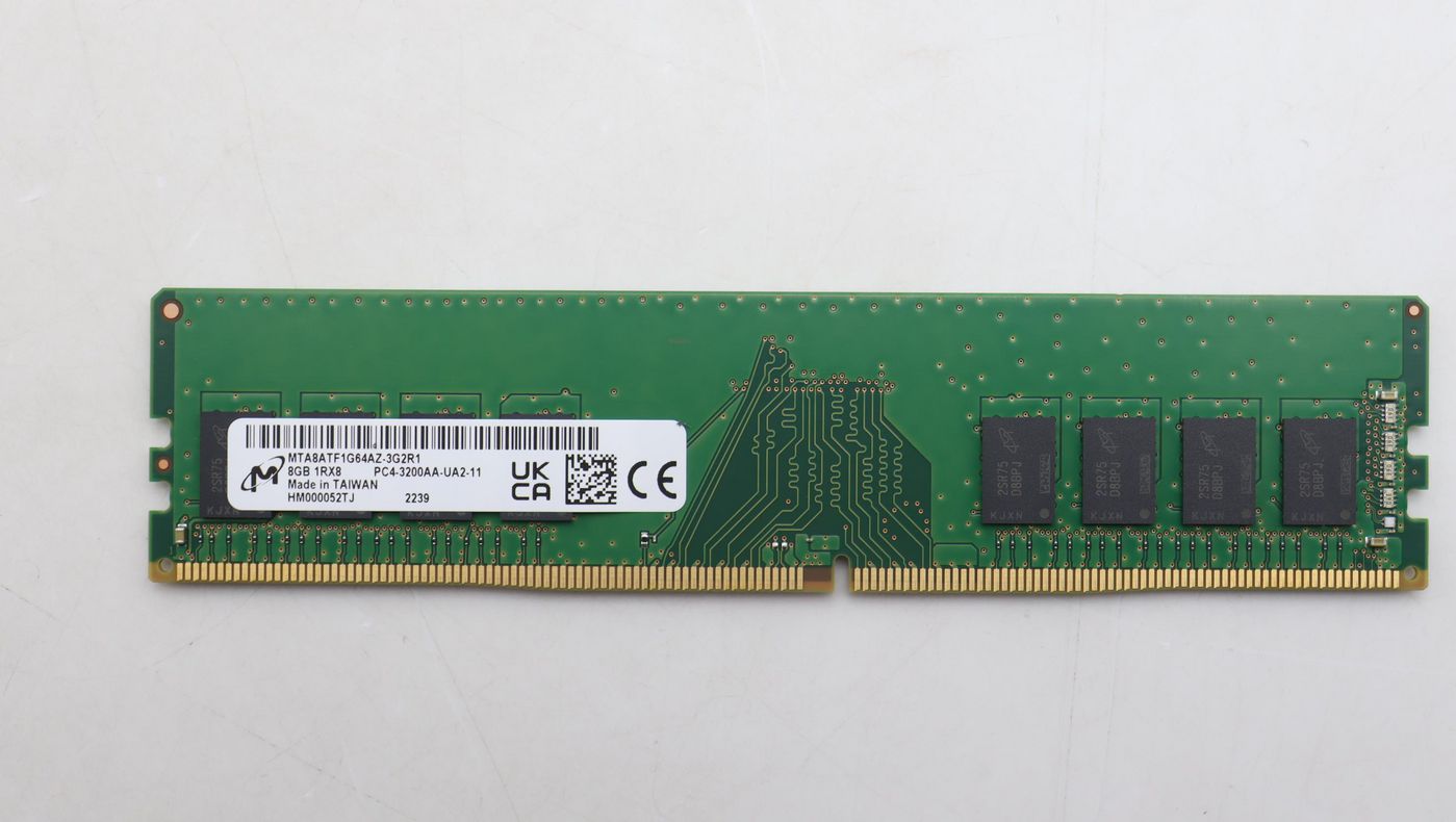 Lenovo 8GB DDR4 UDIMM memory module,